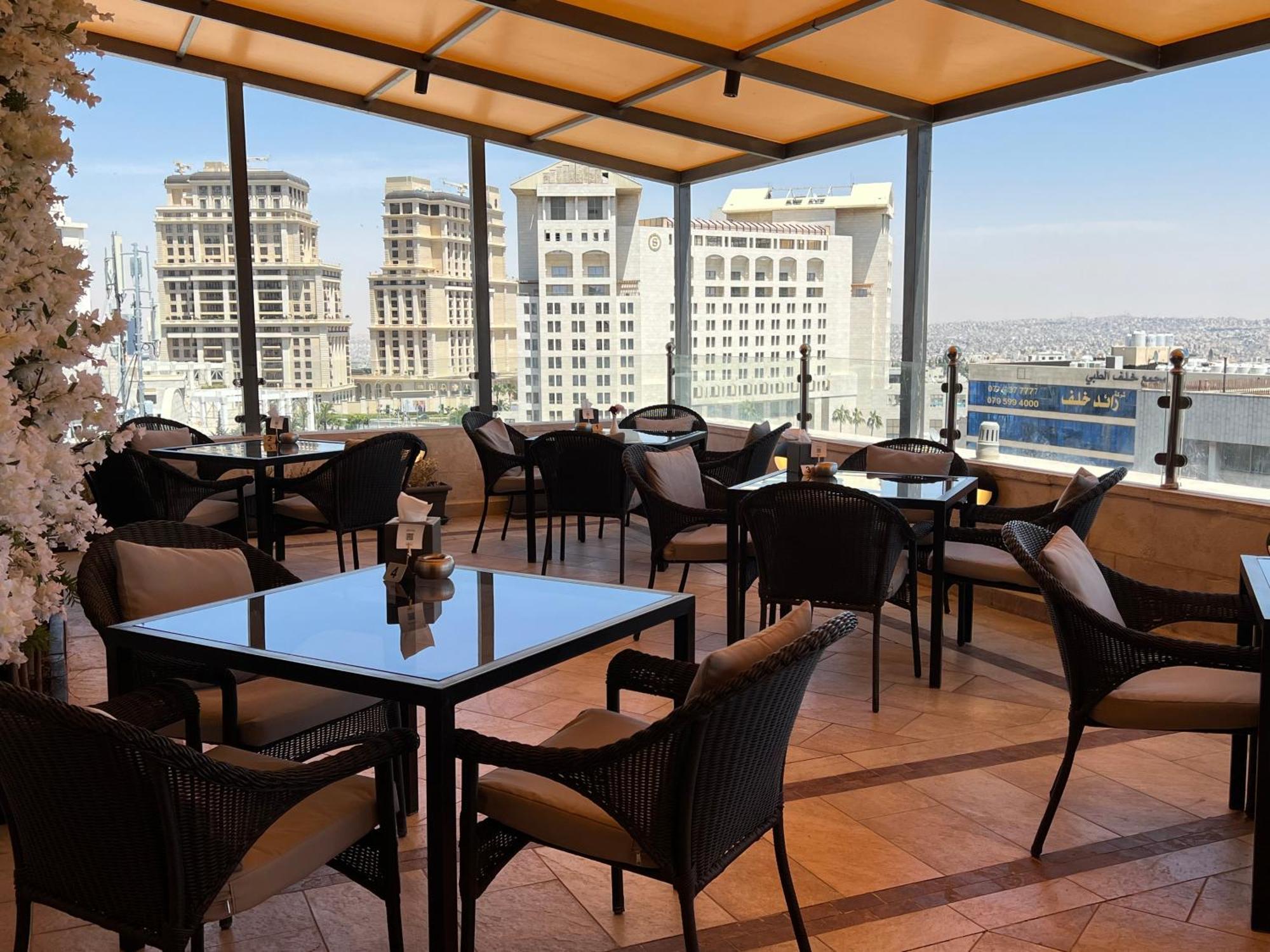 Retaj Hotel Amman Exterior foto